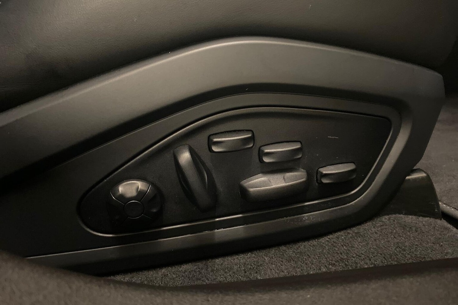 Used Porsche Taycan 2023 for sale - 76663760: Photo 30