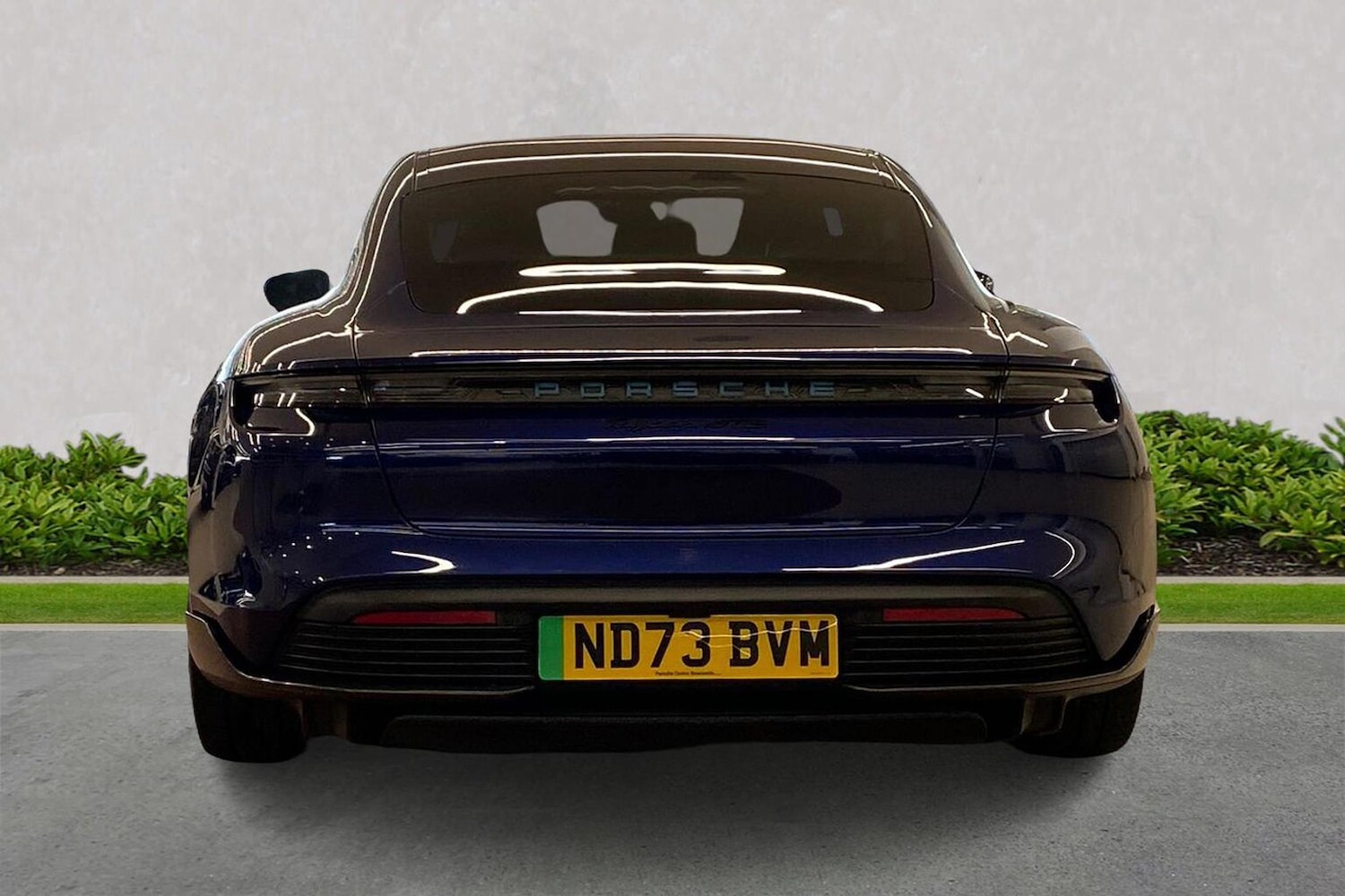 Used Porsche Taycan 2023 for sale - 76663760: Photo 4