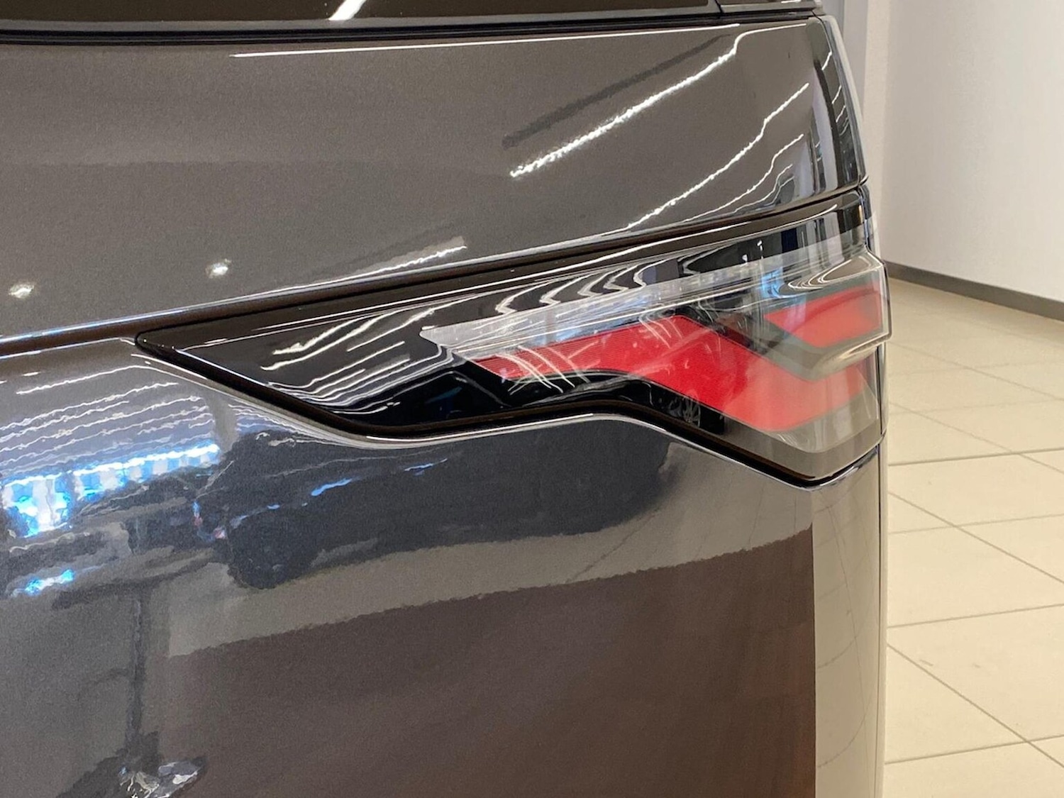 Used Land Rover Discovery 2025 for sale - 76510778: Photo 19