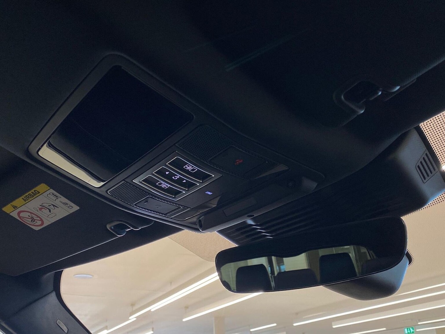 Used Land Rover Discovery 2025 for sale - 76510778: Photo 23