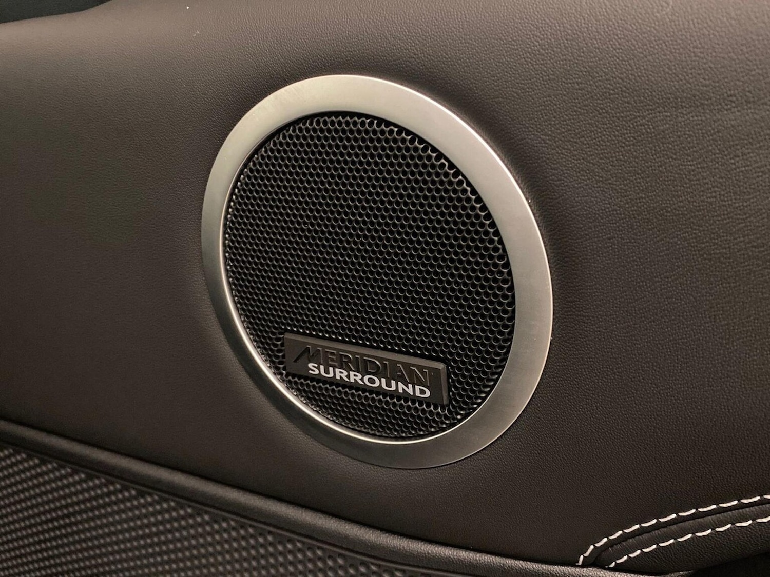 Used Land Rover Discovery 2025 for sale - 76510778: Photo 24