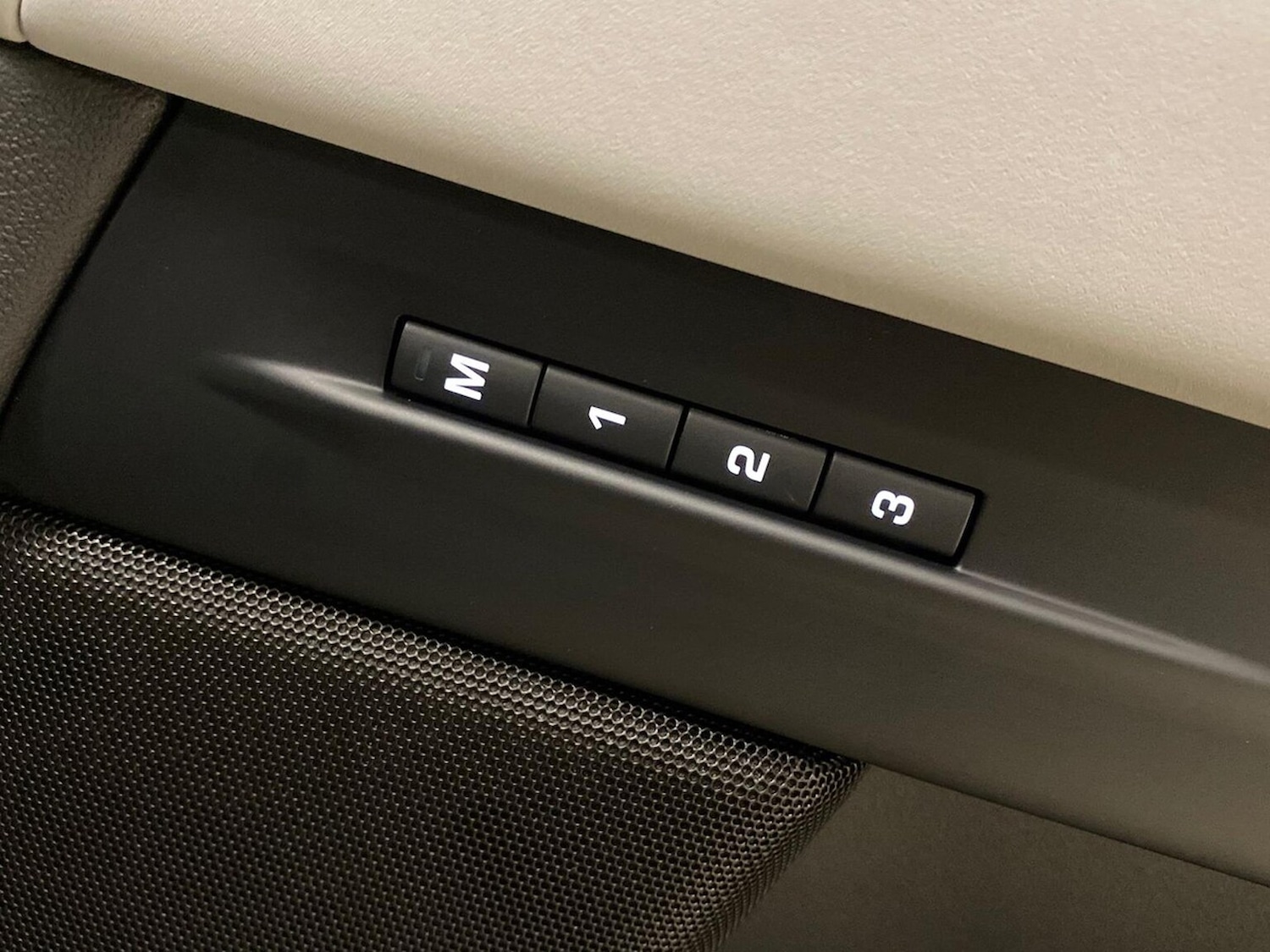 Used Land Rover Range Rover Evoque 2025 for sale - 77489522: Photo 25