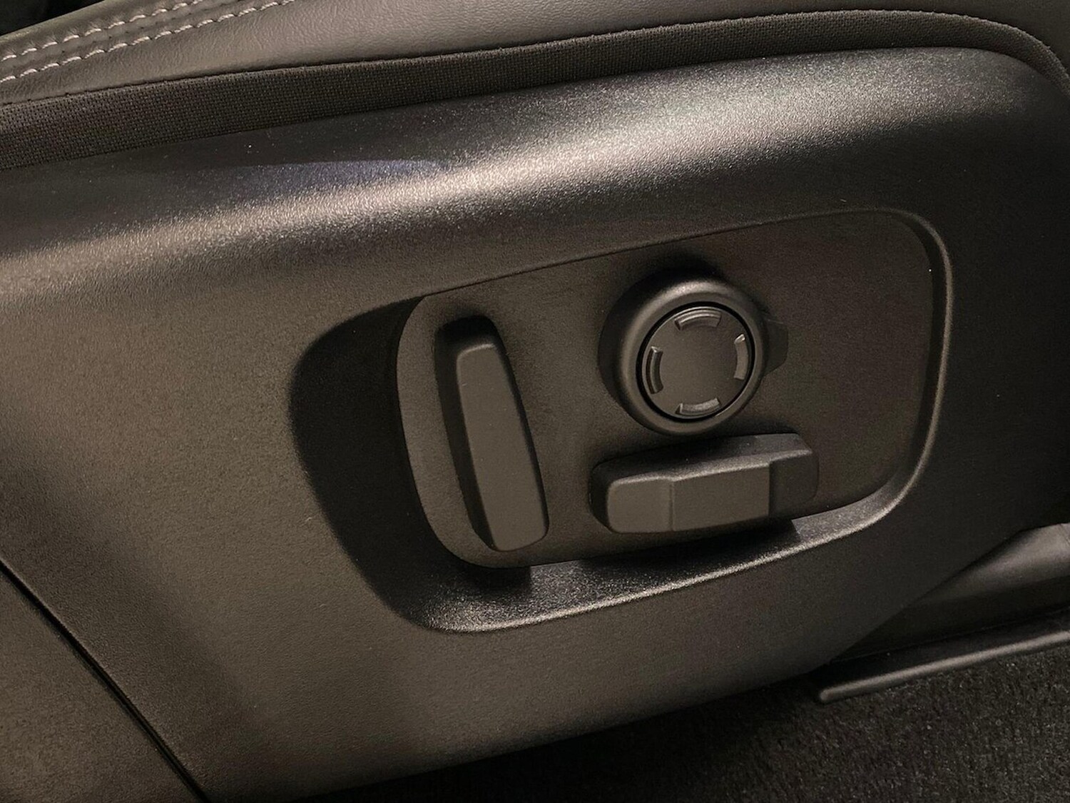 Used Land Rover Discovery Sport 2025 for sale - 76369137: Photo 33