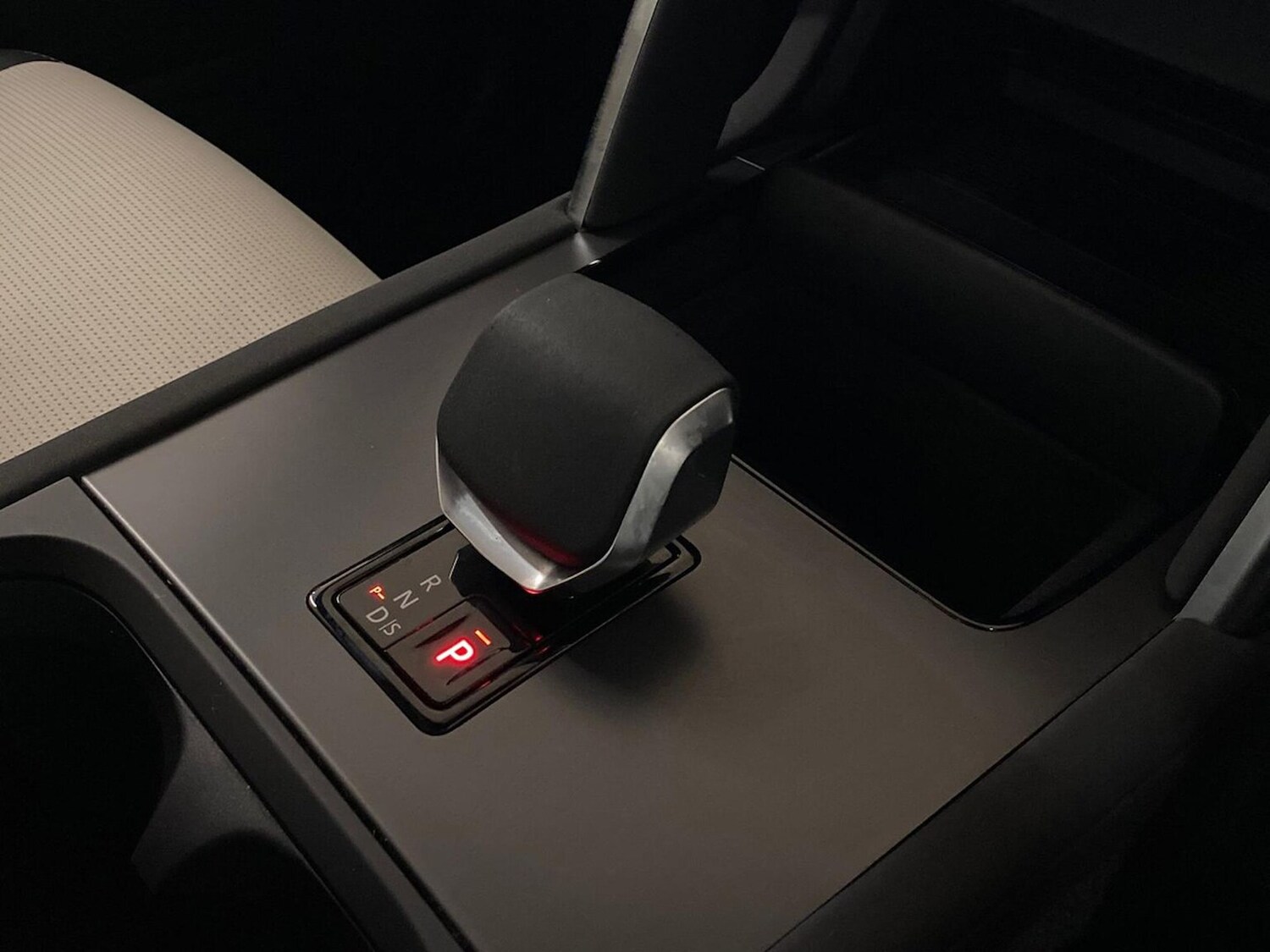 Used Land Rover Discovery Sport 2025 for sale - 78191440: Photo 15