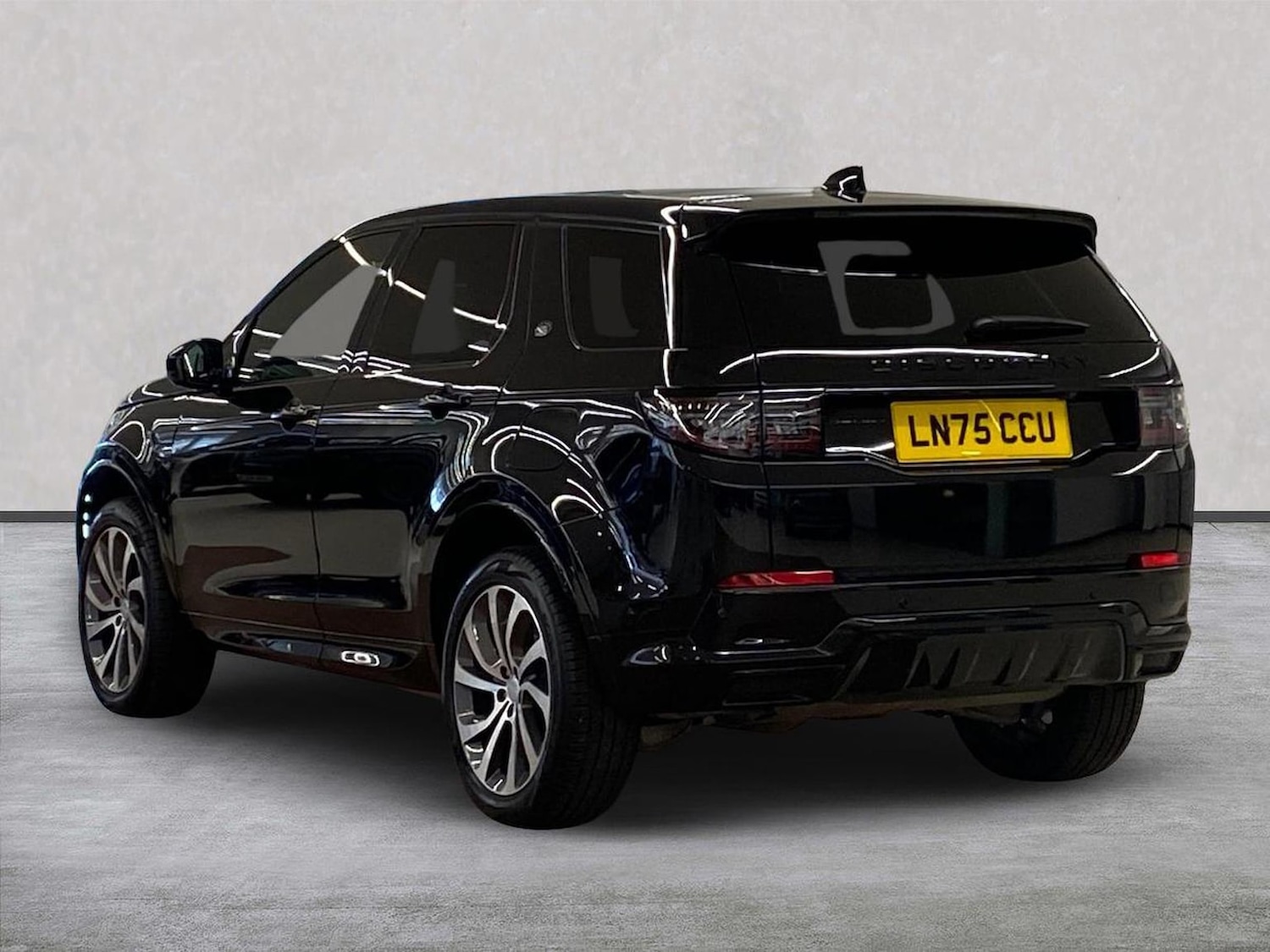 Used Land Rover Discovery Sport 2025 for sale - 78191440: Photo 2