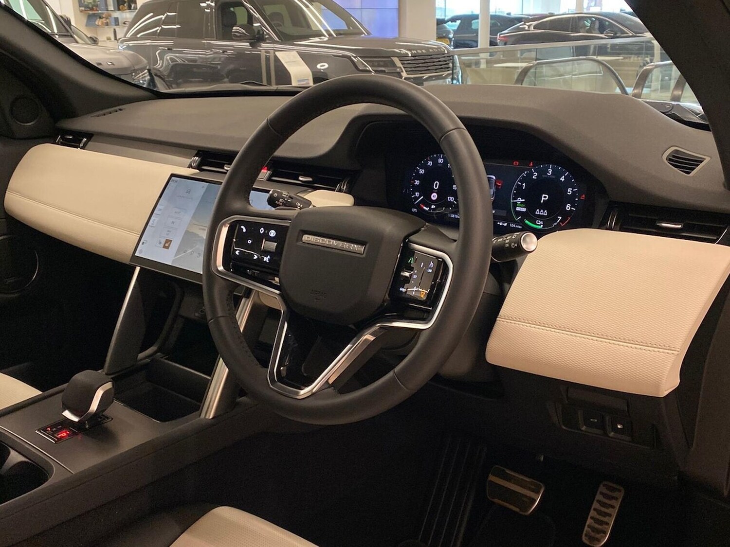 Used Land Rover Discovery Sport 2025 for sale - 78191440: Photo 41