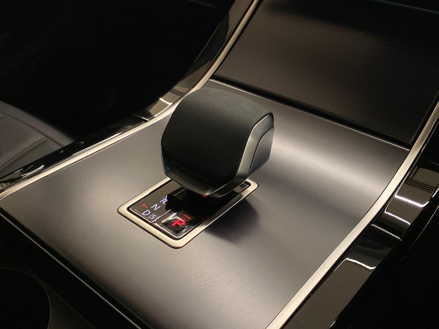 Used Land Rover Range Rover Evoque 2025 for sale - 76320690: Photo 13