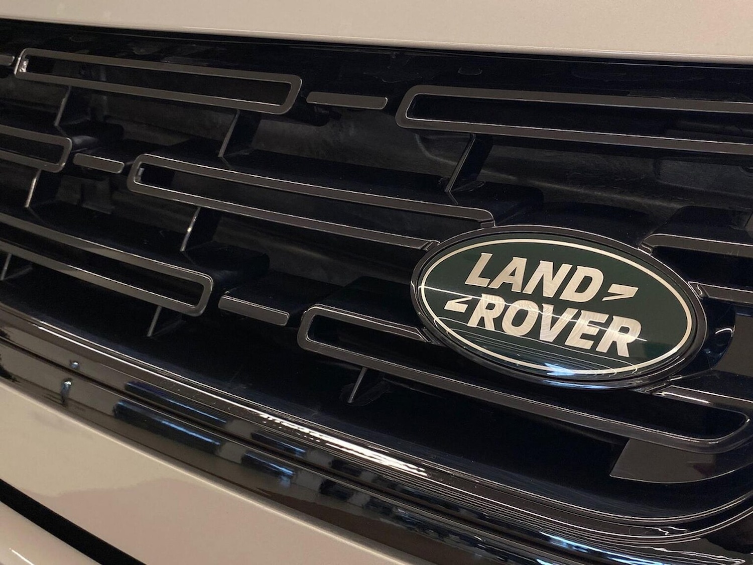 Used Land Rover Range Rover Evoque 2025 for sale - 76320690: Photo 35