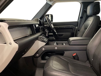 Used Land Rover Defender 2022 for sale - 75490511: Photo