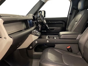 Used Land Rover Defender 2022 for sale - 75956728: Photo