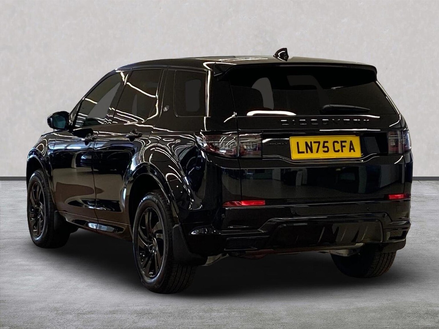 Used Land Rover Discovery Sport 2025 for sale - 77489518: Photo 2