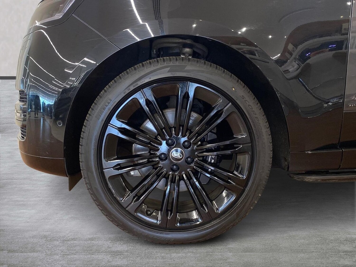 Used Land Rover Range Rover 2025 for sale - 78191469: Photo 10