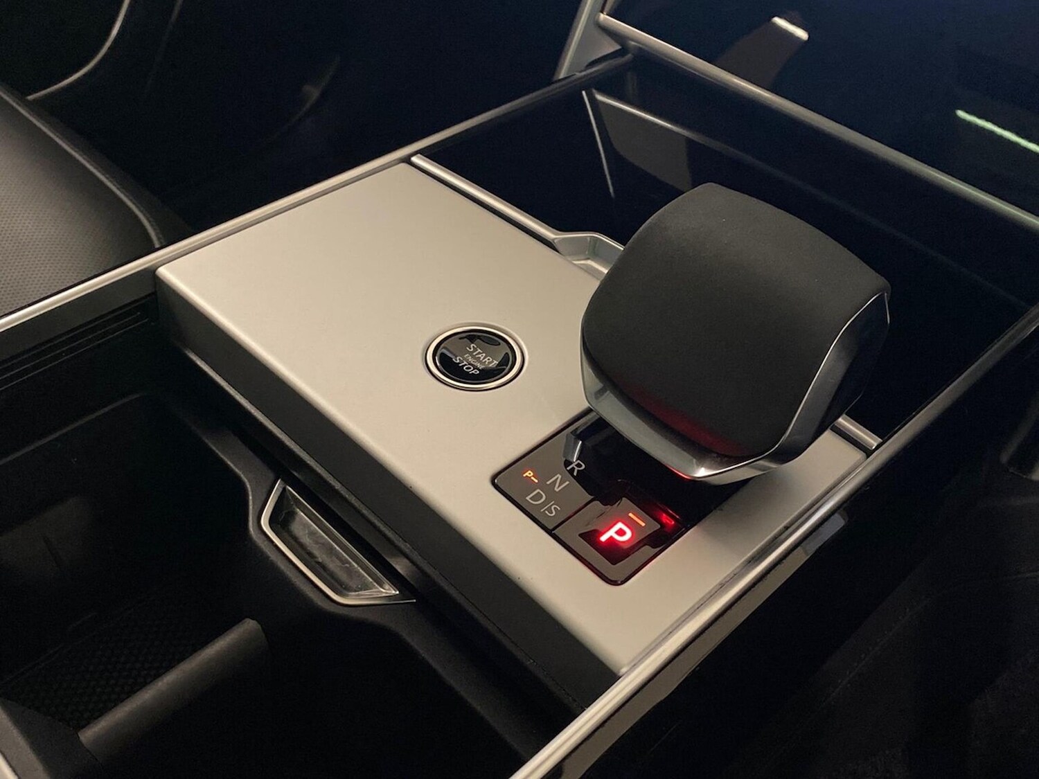 Used Land Rover Range Rover 2025 for sale - 78191469: Photo 15