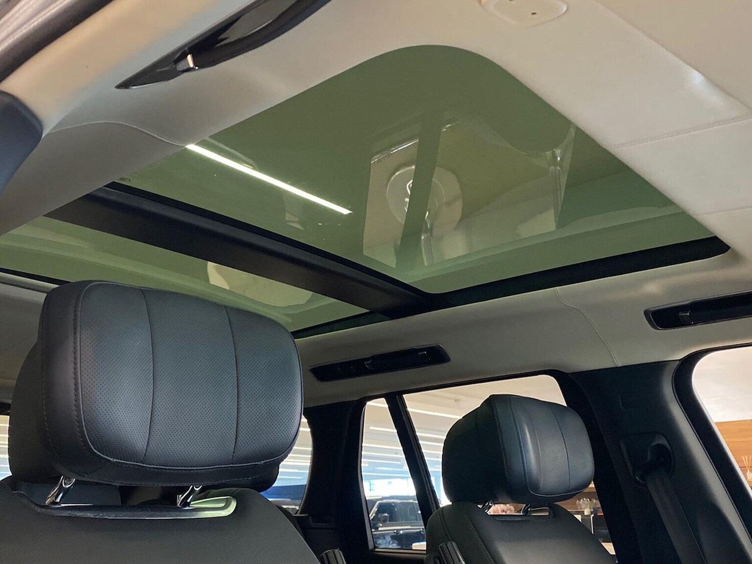 Used Land Rover Range Rover 2025 for sale - 78191469: Photo 23