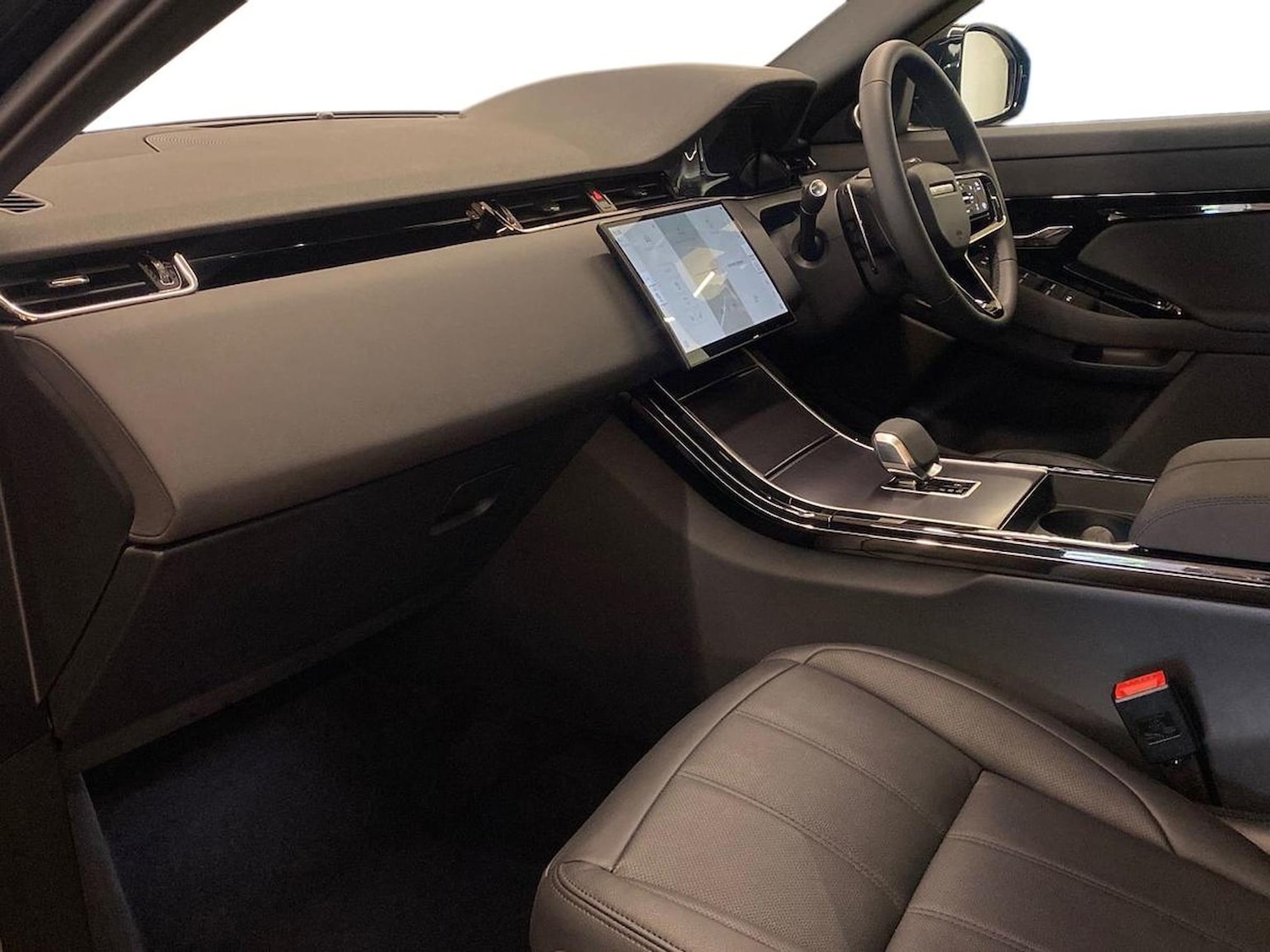 Used Land Rover Range Rover Evoque 2025 for sale - 78191422: Photo 3