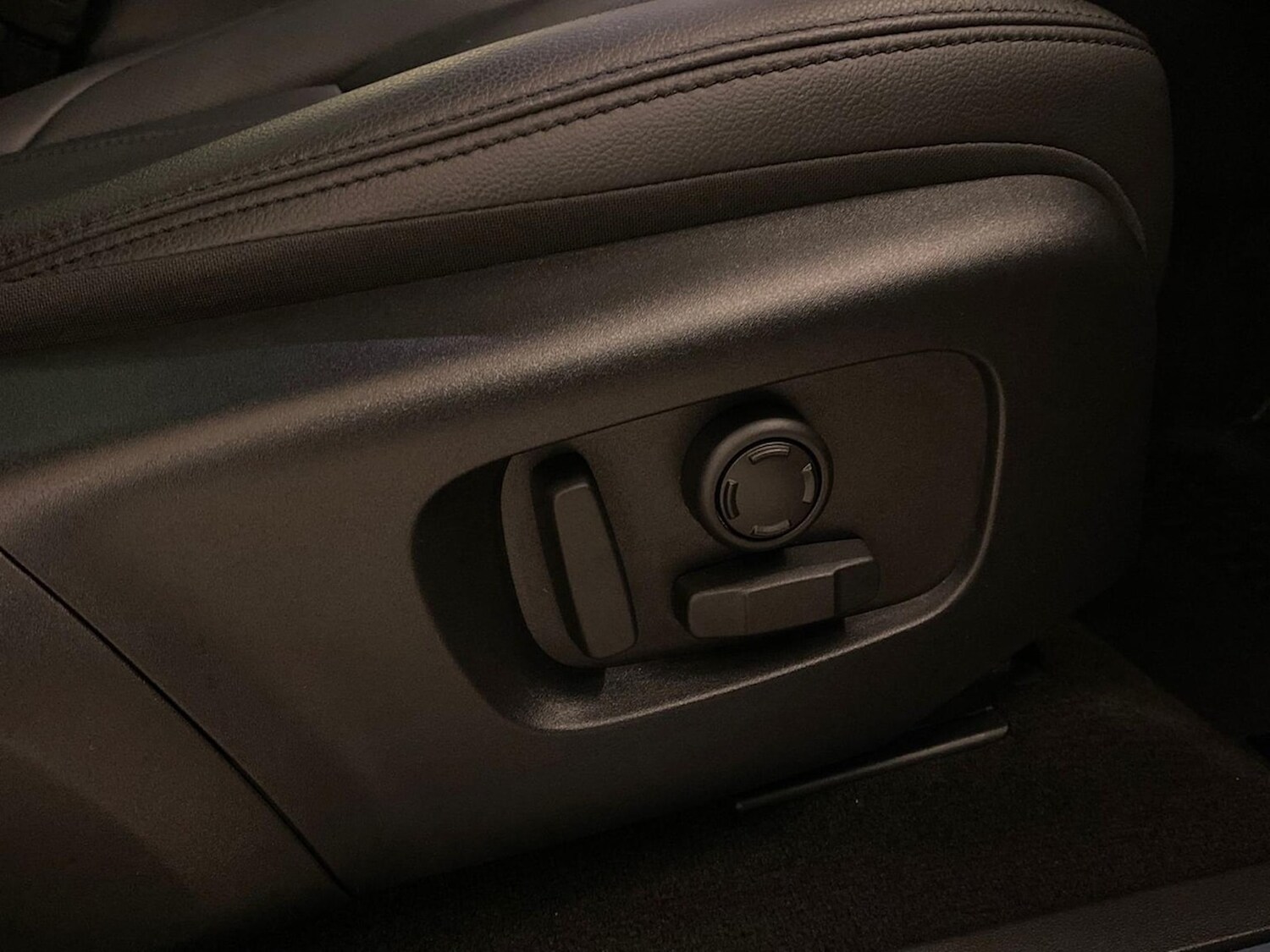 Used Land Rover Range Rover Evoque 2025 for sale - 78191422: Photo 33