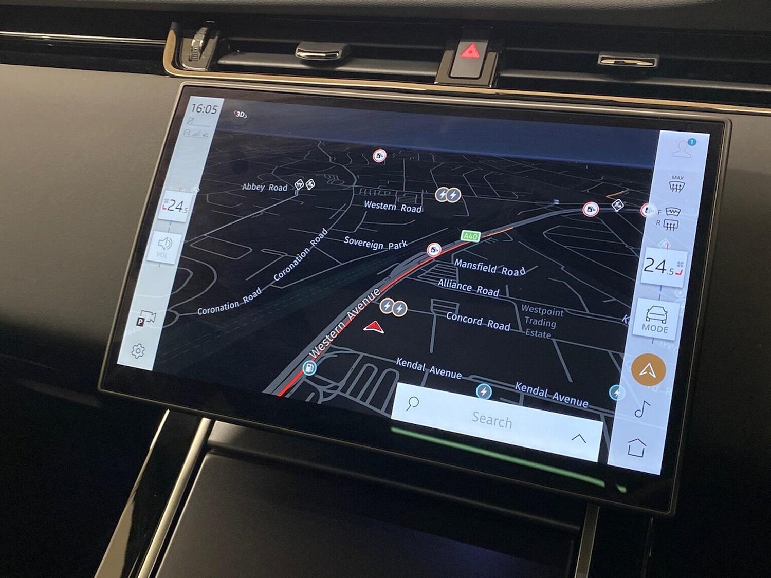 Used Land Rover Range Rover Evoque 2025 for sale - 77489520: Photo 11