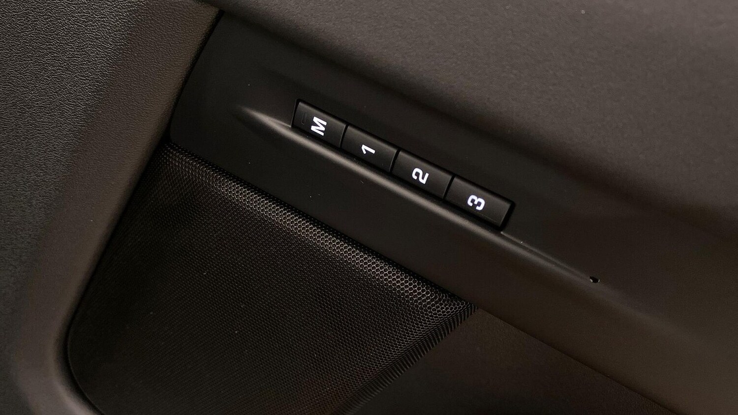 Used Land Rover Range Rover Evoque 2025 for sale - 78191433: Photo 25