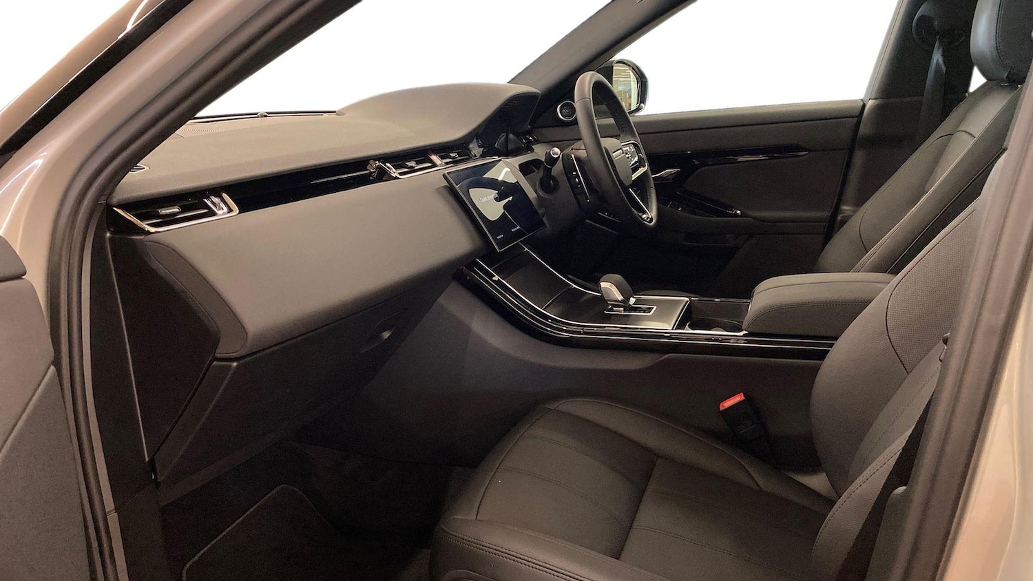 Used Land Rover Range Rover Evoque 2025 for sale - 78191433: Photo 3