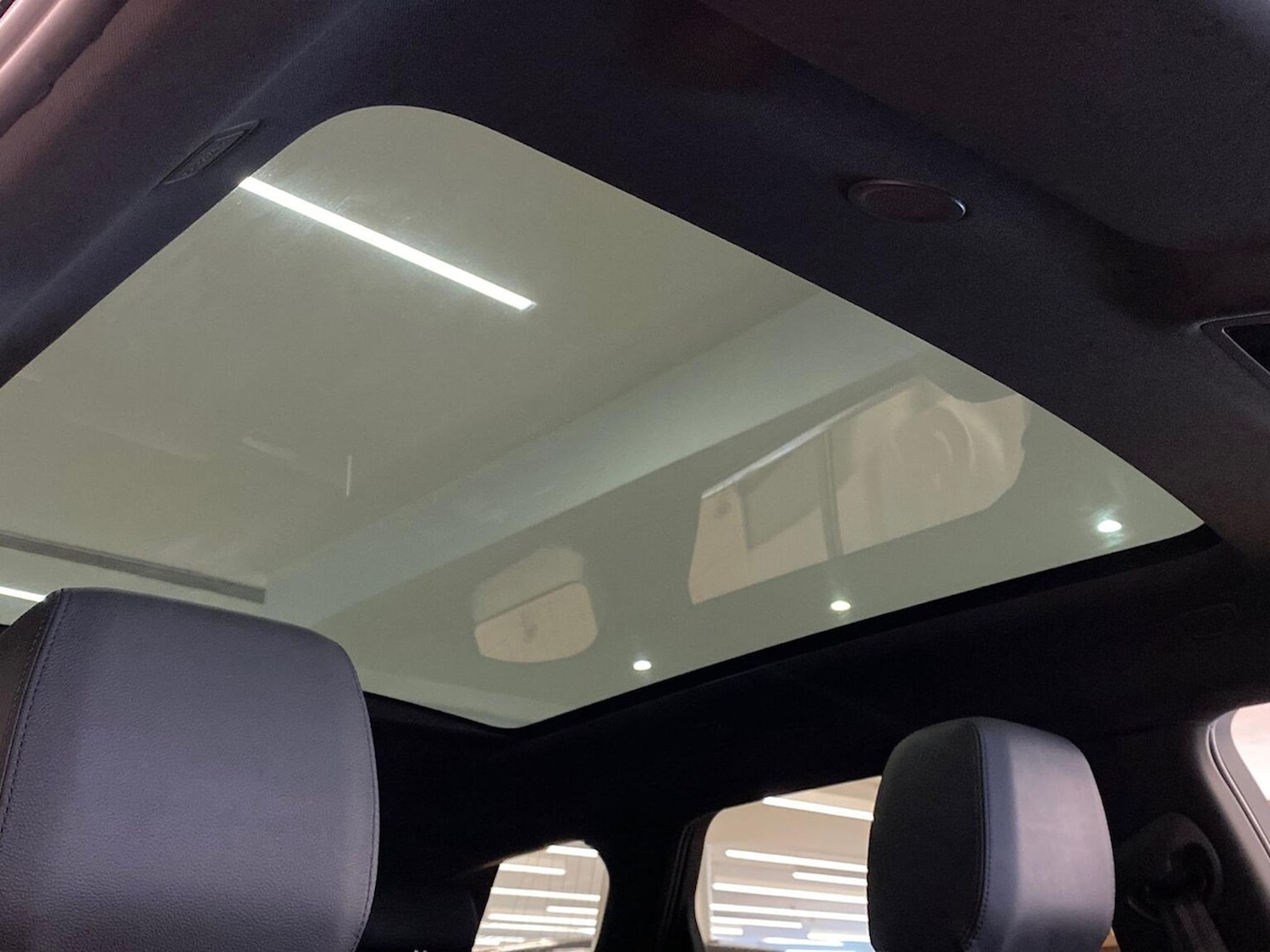 Used Land Rover Range Rover Evoque 2025 for sale - 76387195: Photo 21