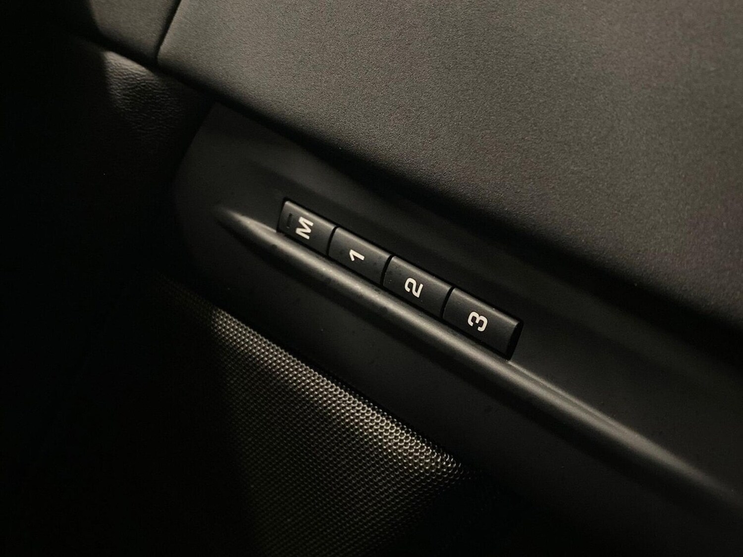 Used Land Rover Range Rover Evoque 2025 for sale - 76387195: Photo 25