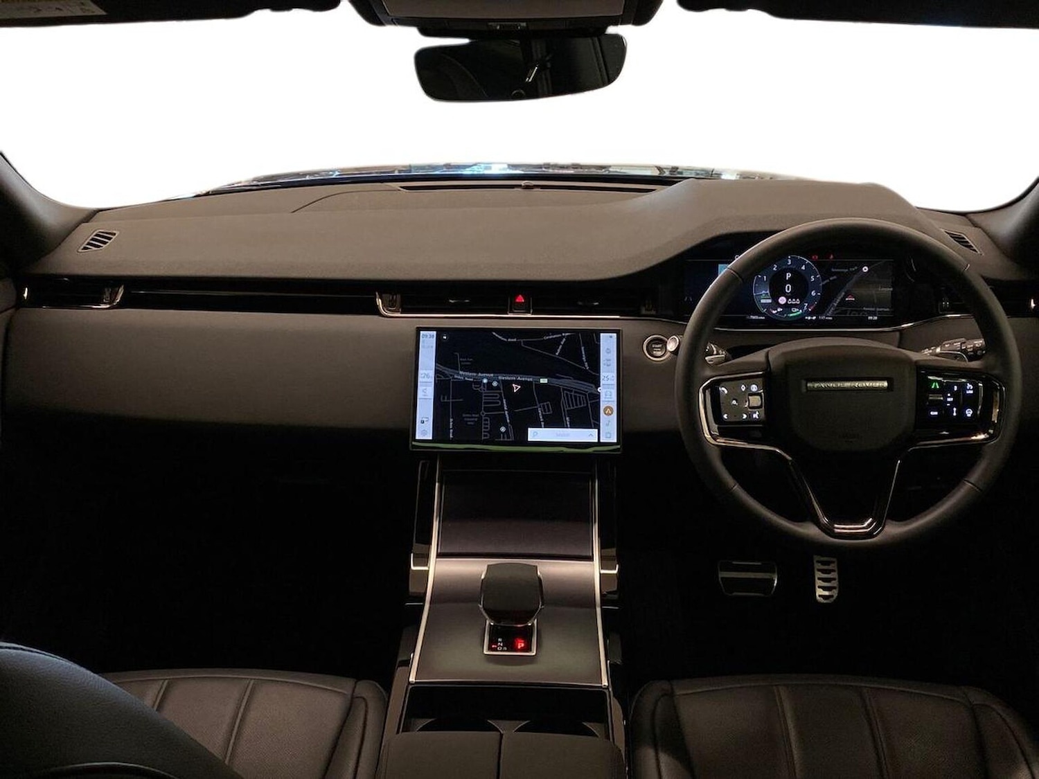 Used Land Rover Range Rover Evoque 2025 for sale - 76387195: Photo 9