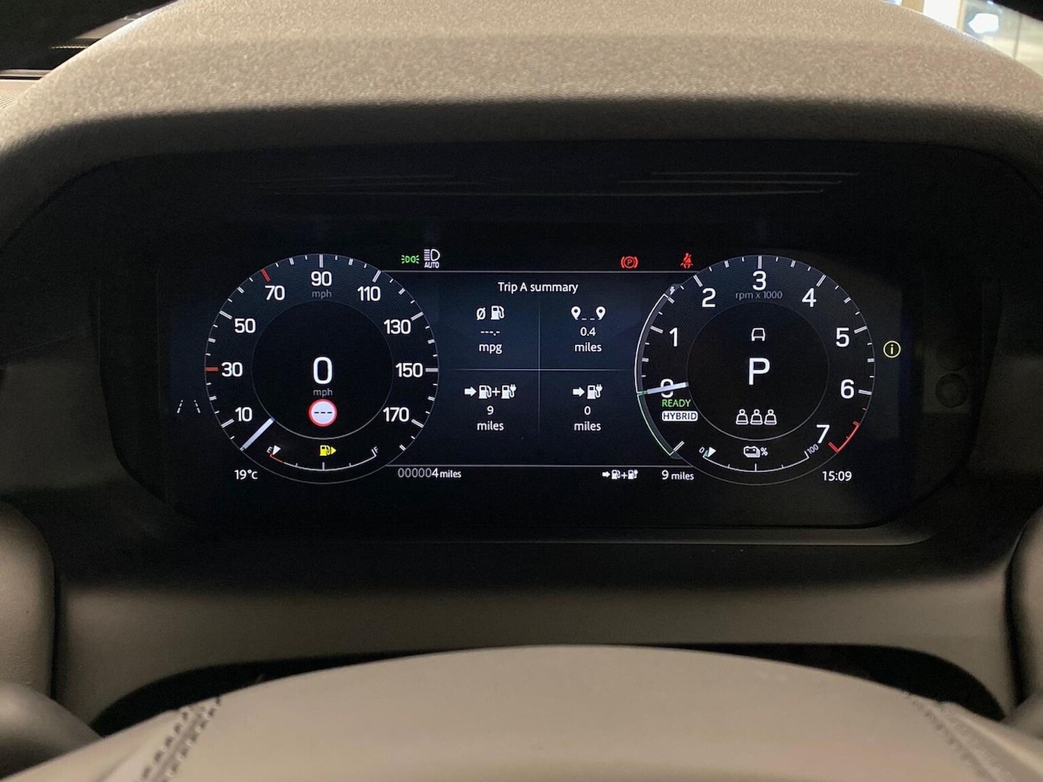 Used Land Rover Discovery Sport 2025 for sale - 77980043: Photo 16