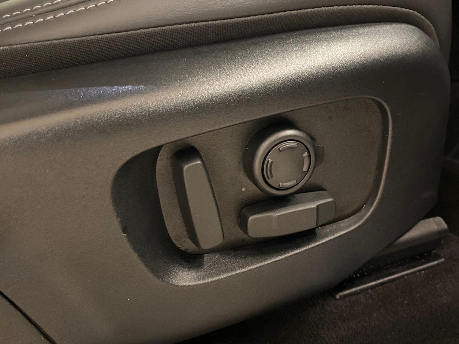 Used Land Rover Discovery Sport 2025 for sale - 77775191: Photo 32