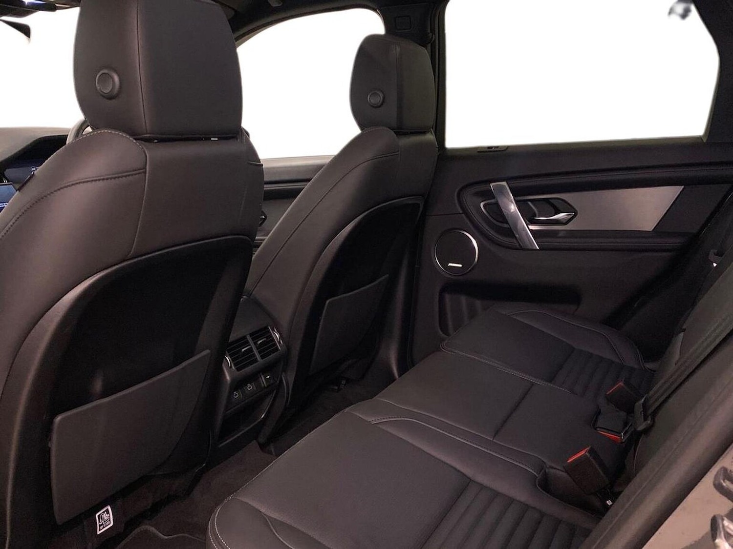 Used Land Rover Discovery Sport 2025 for sale - 77775191: Photo 4