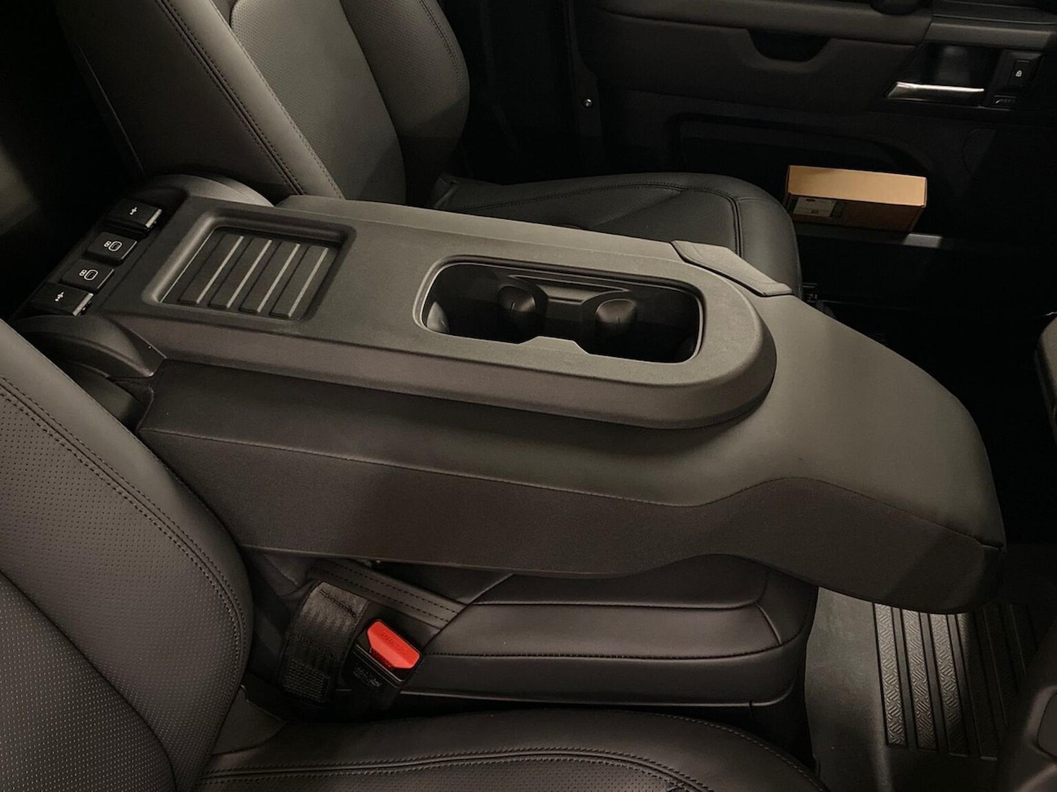 Used Land Rover Defender 2025 for sale - 77489551: Photo 18