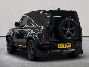 Used Land Rover Defender 2025 for sale - 77489551: Photo