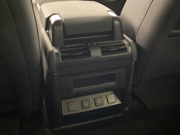 Used Land Rover Defender 2025 for sale - 76288549: Photo 18