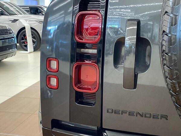 Used Land Rover Defender 2025 for sale - 76288549: Photo 26