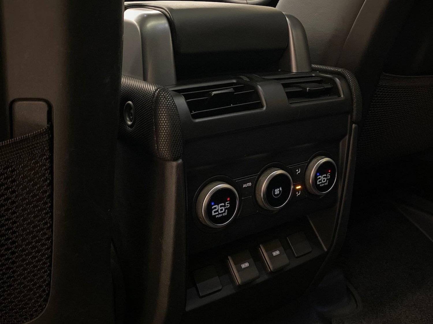 Used Land Rover Defender 2023 for sale - 76663749: Photo 18