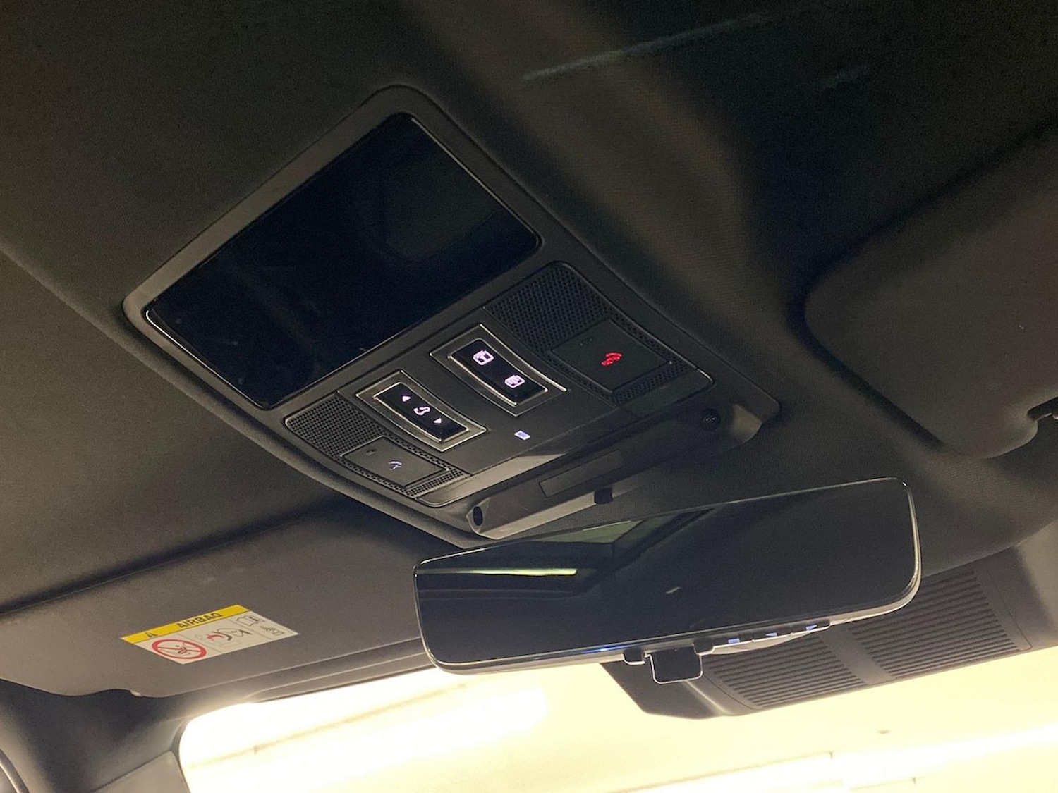 Used Land Rover Defender 2023 for sale - 76663749: Photo 23