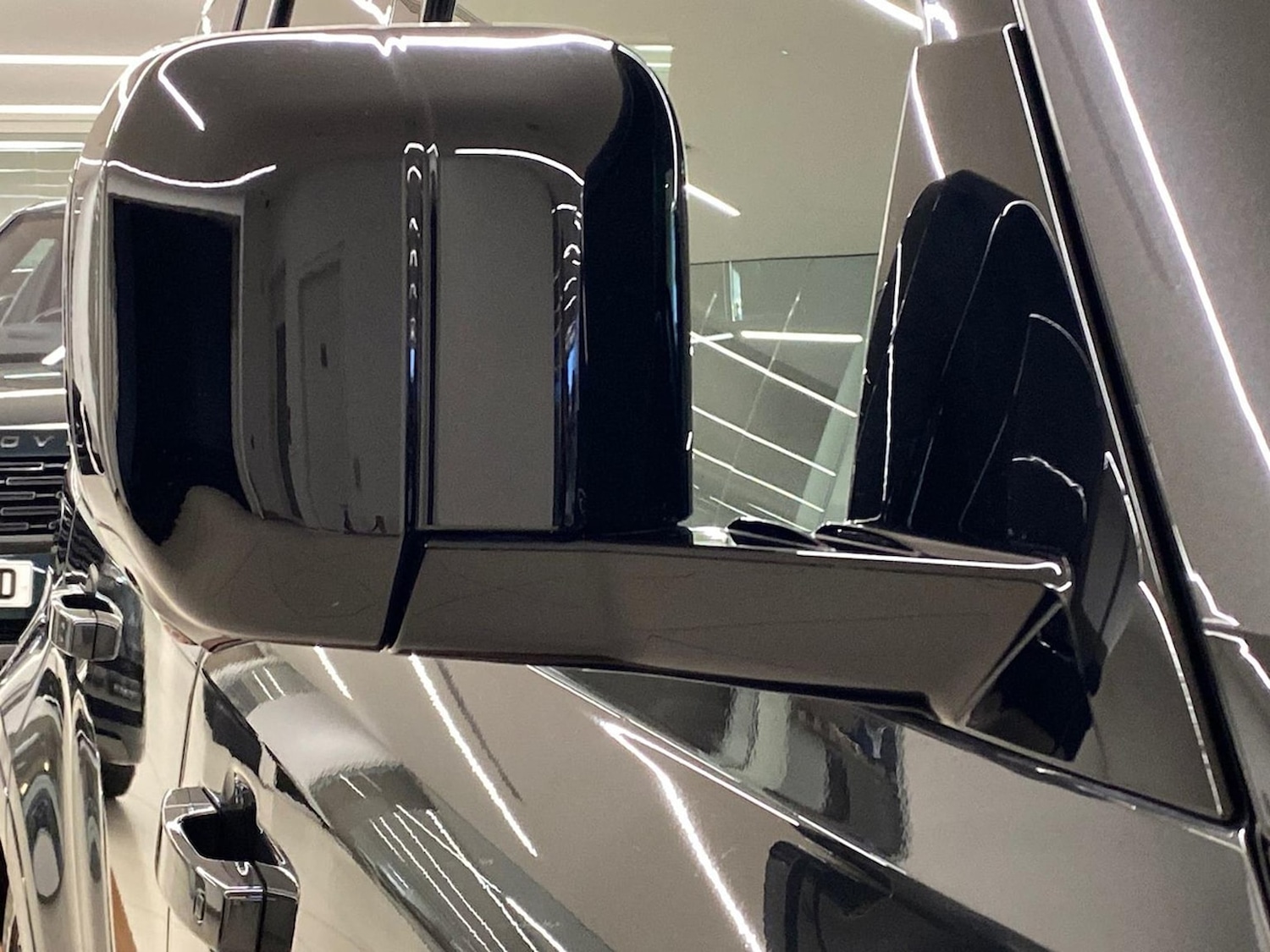 Used Land Rover Defender 2023 for sale - 76663749: Photo 32