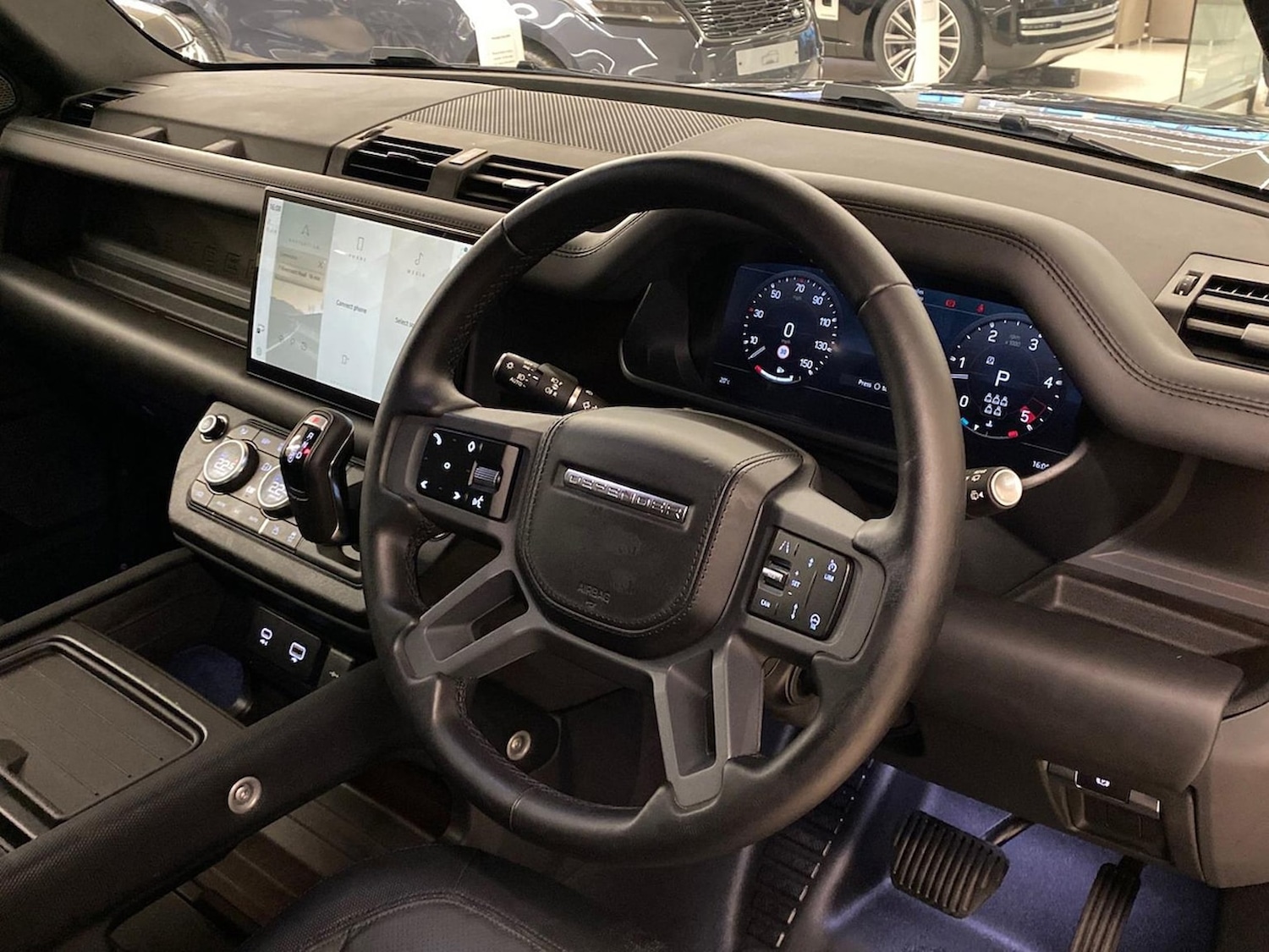 Used Land Rover Defender 2023 for sale - 76663749: Photo 38