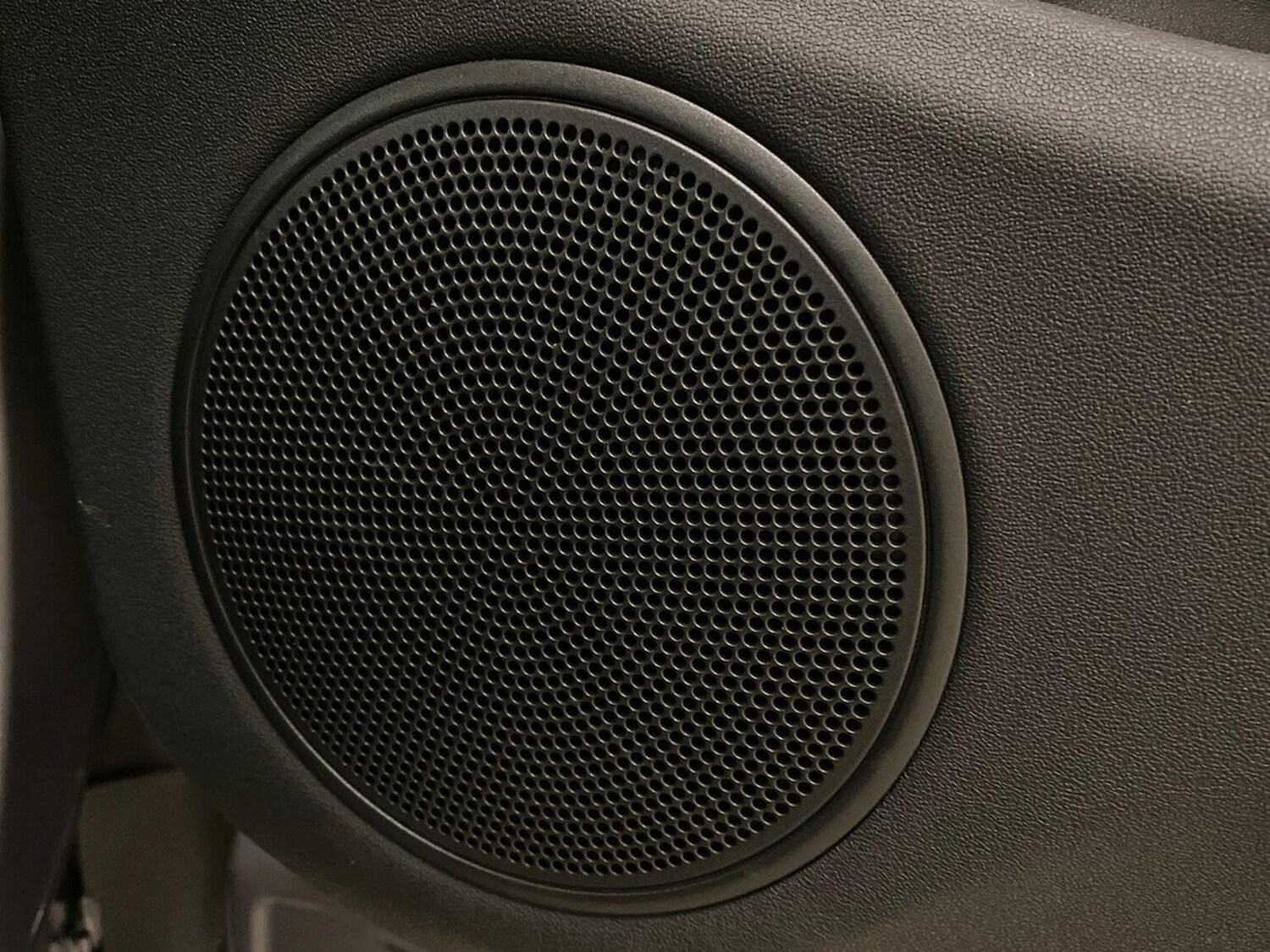 Used Land Rover Range Rover Evoque 2025 for sale - 76182502: Photo 24