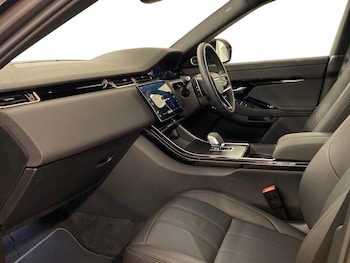 Used Land Rover Range Rover Evoque 2025 for sale - 76182502: Photo