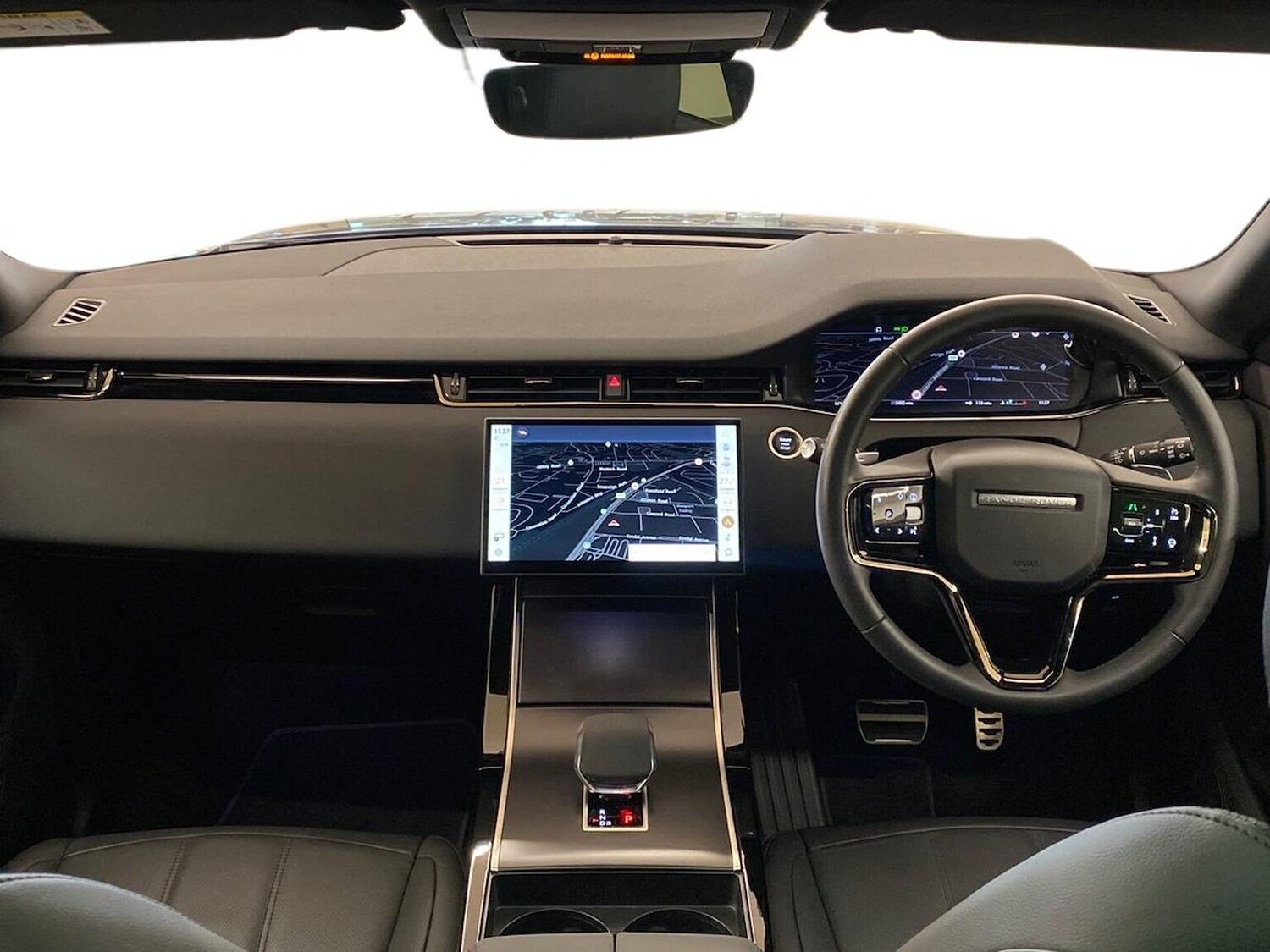 Used Land Rover Range Rover Evoque 2025 for sale - 76182502: Photo 9