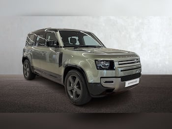 Used Land Rover Defender 2025 for sale - 79739730: Photo