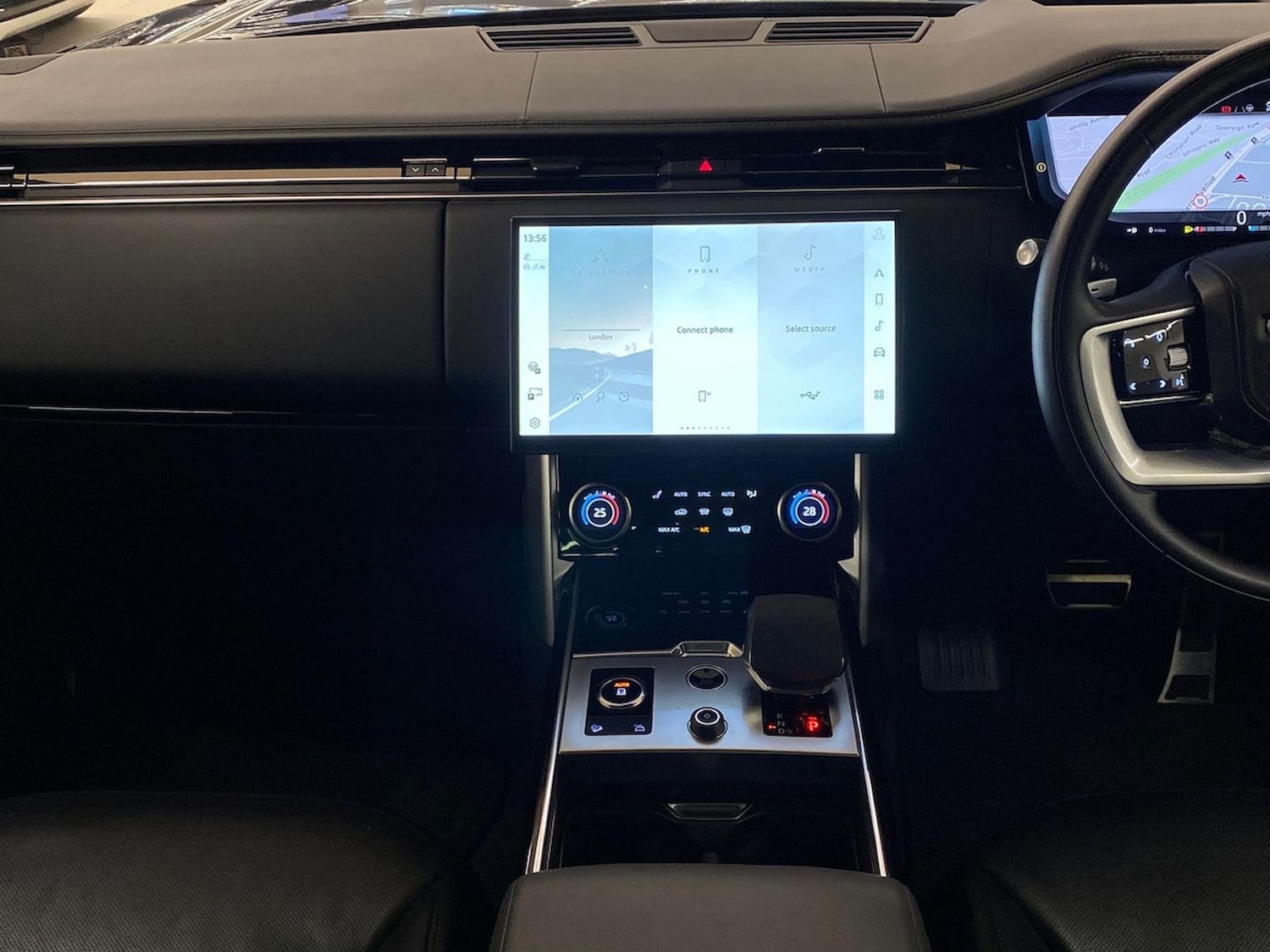 Used Land Rover Range Rover 2023 for sale - 76536642: Photo 14