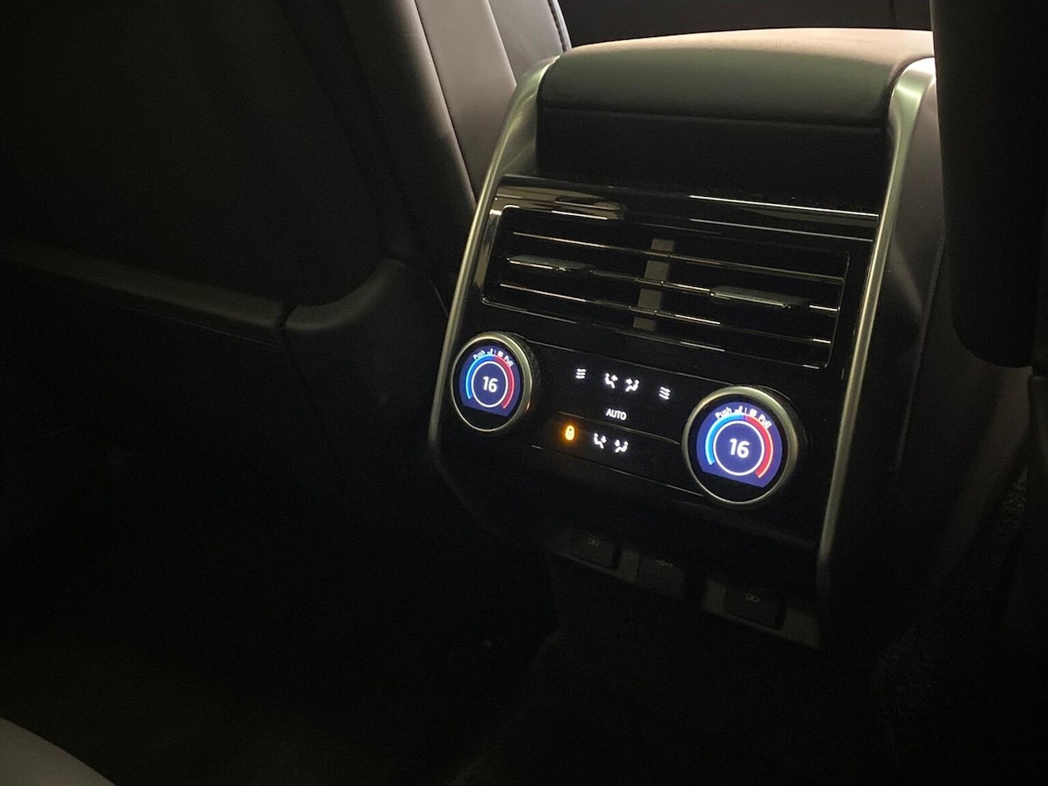 Used Land Rover Range Rover 2023 for sale - 76536642: Photo 18