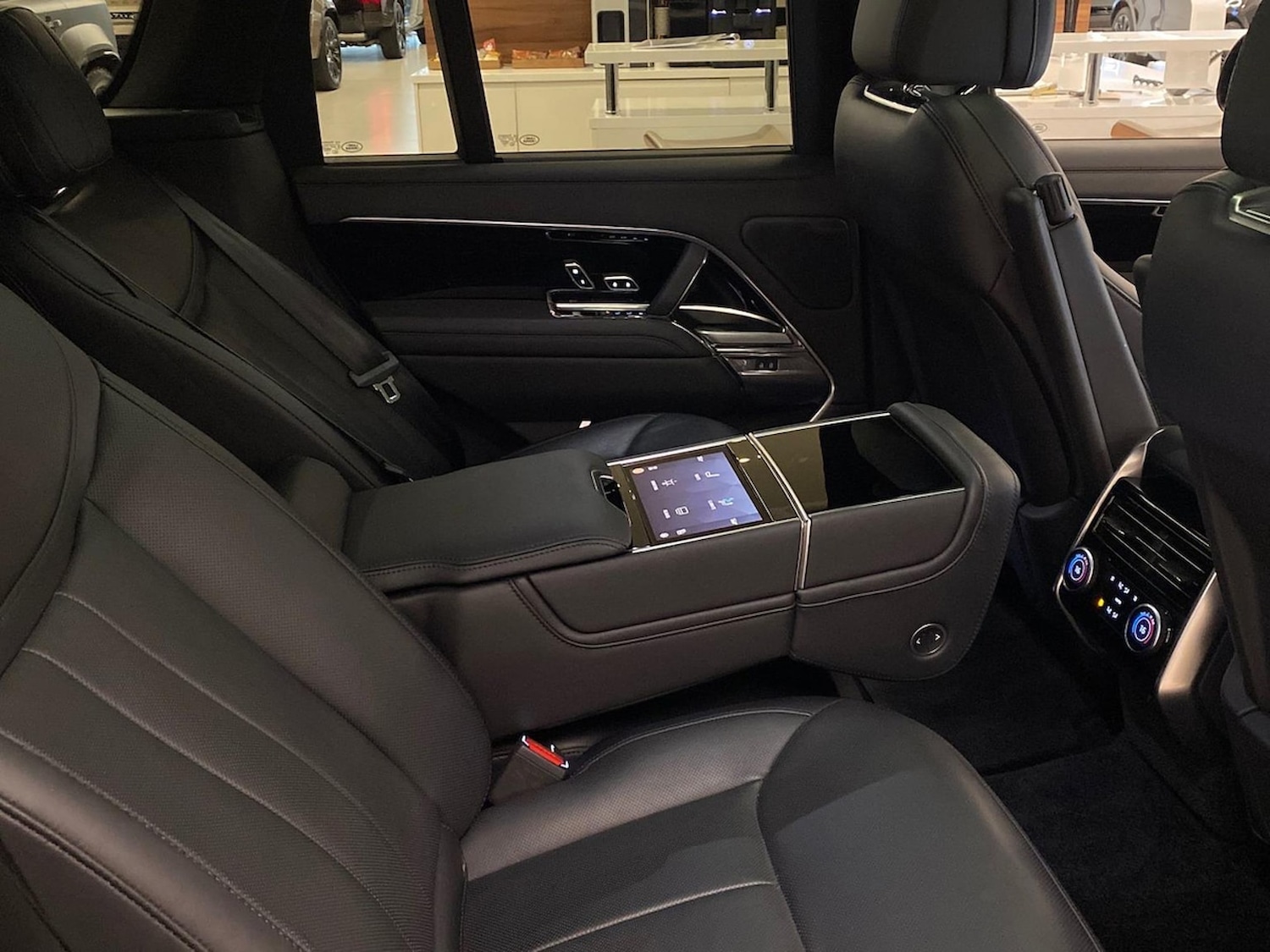 Used Land Rover Range Rover 2023 for sale - 76536642: Photo 35