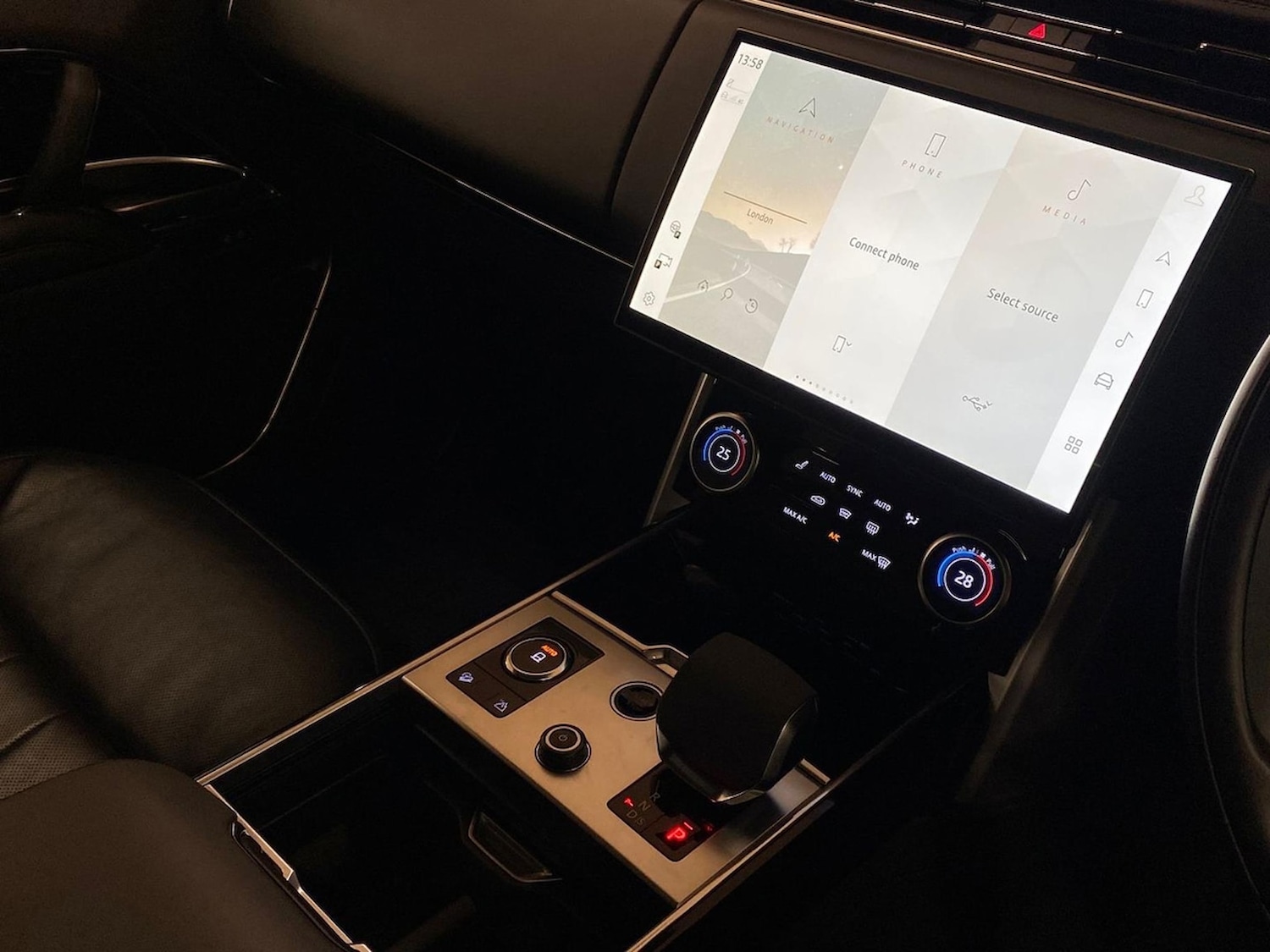 Used Land Rover Range Rover 2023 for sale - 76536642: Photo 38