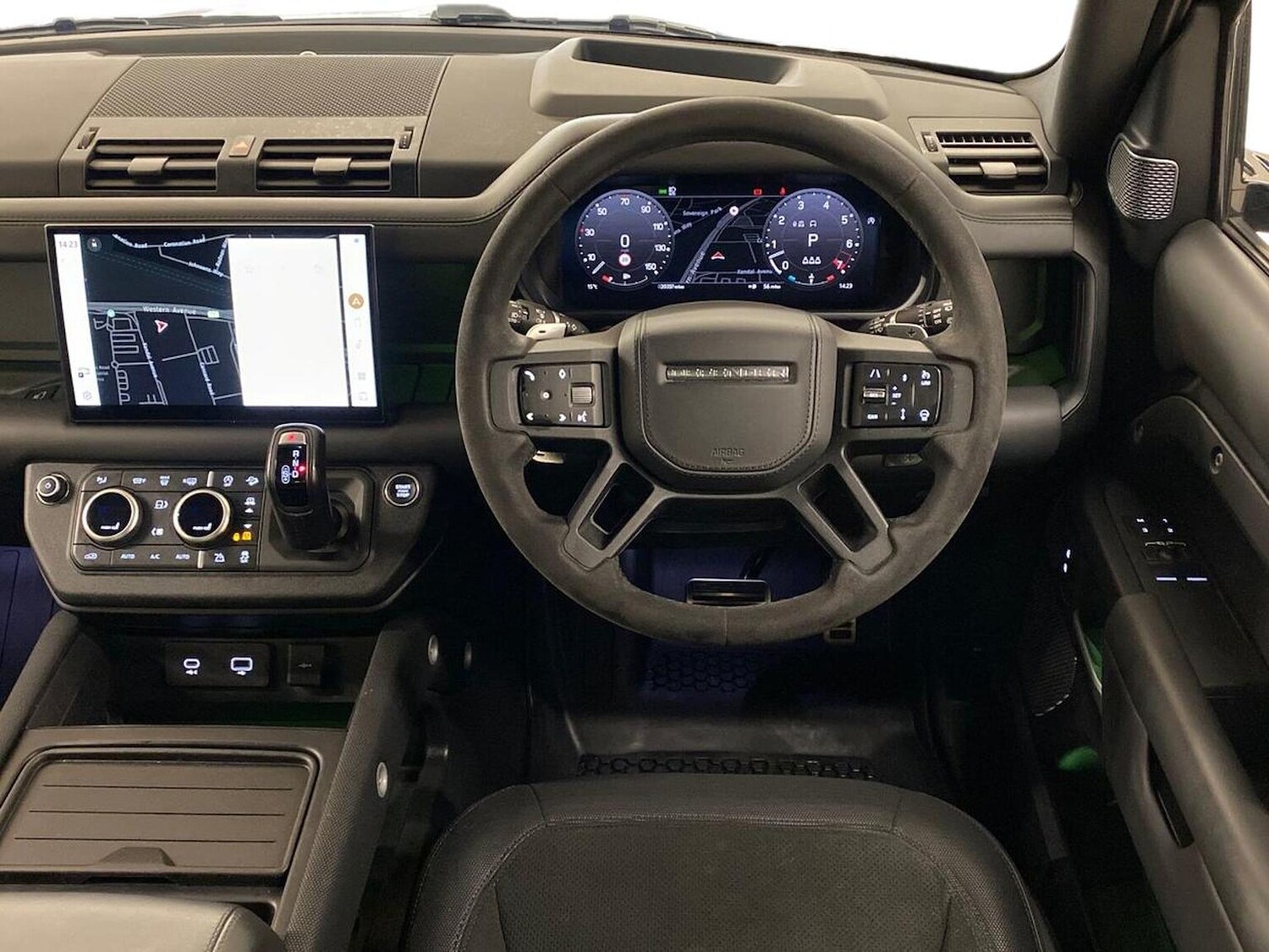 Used Land Rover Defender 2023 for sale - 77489483: Photo 15