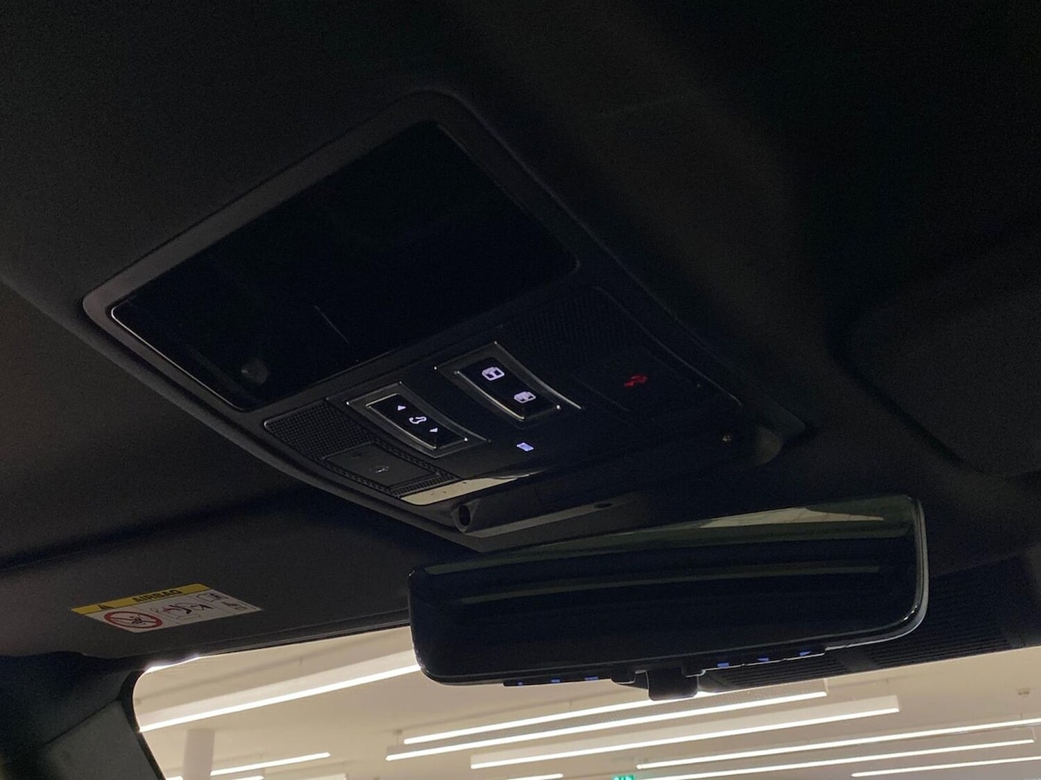 Used Land Rover Defender 2023 for sale - 77489483: Photo 23