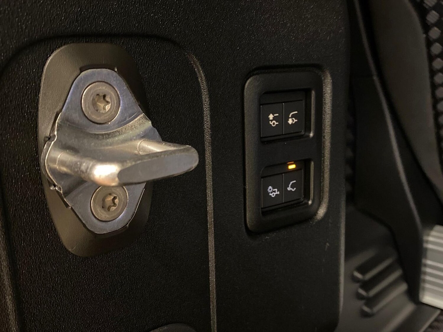 Used Land Rover Defender 2023 for sale - 77489483: Photo 27