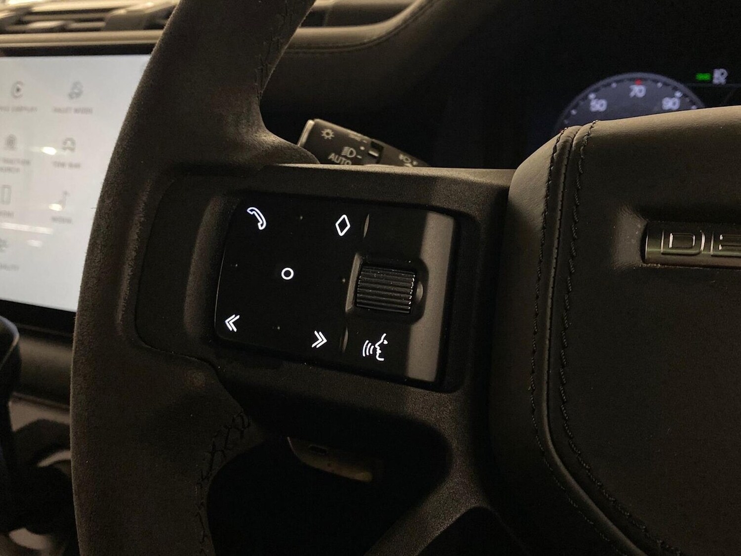 Used Land Rover Defender 2023 for sale - 77489483: Photo 36