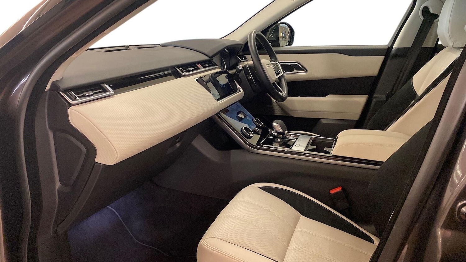 Used Land Rover Range Rover Velar 2022 for sale - 78191552: Photo 3